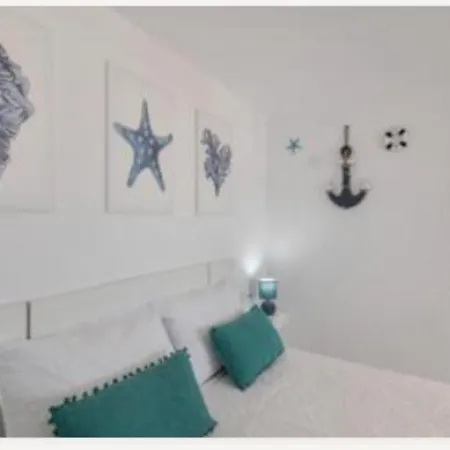 Mini Casa Azul Nyaraló